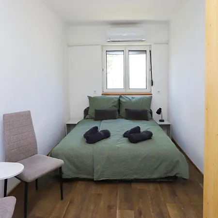 Seaview House Fonyod, Arpad Part