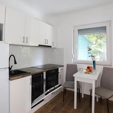 Seaview House Fonyod, Arpad Part *